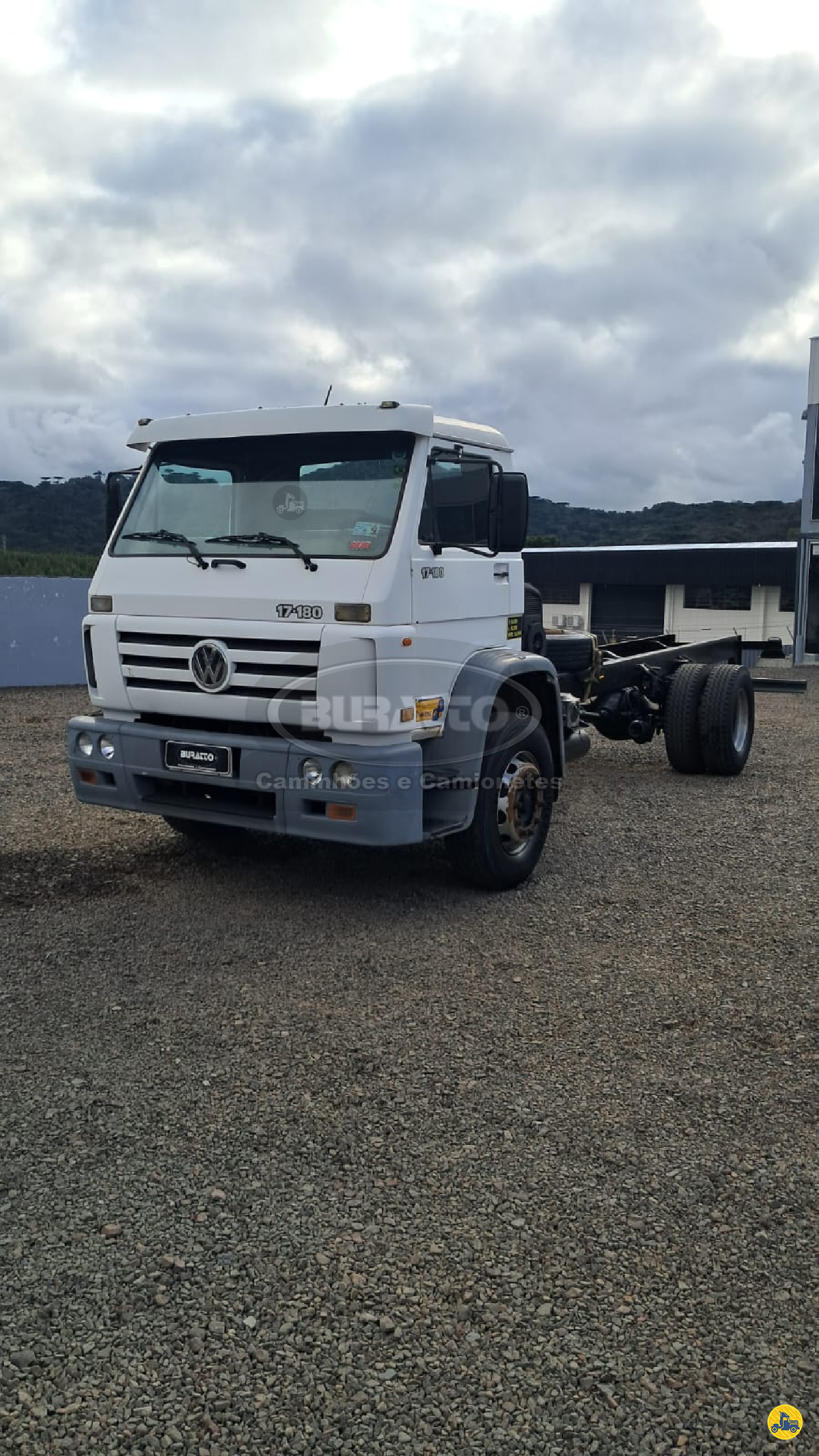 CAMINHAO VOLKSWAGEN VW 17180 Chassis Toco 4x2 Buratto Caminhões e Camionetas LAGES SANTA CATARINA SC